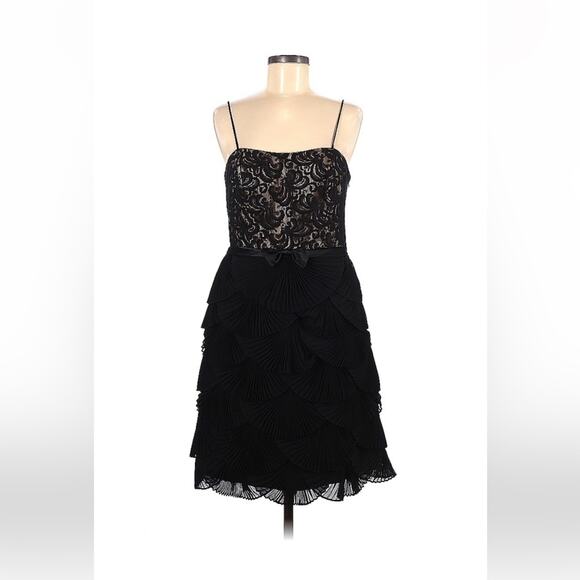 JS Collections pleated tiered scallop & lace little black cocktail party dress 8 - Picture 1 of 9